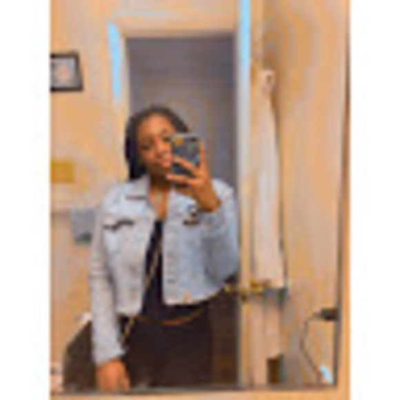 Meet your Posher, Chandera - Picture 1 of 1